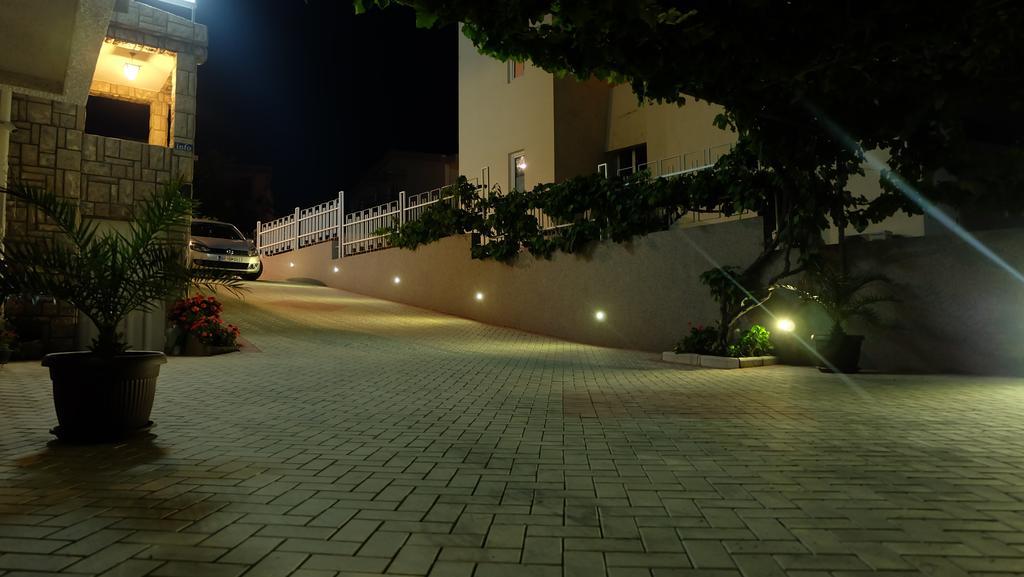 Apartments Kojic Бар Екстер'єр фото