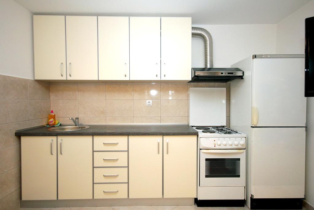 Apartments Kojic Бар Екстер'єр фото