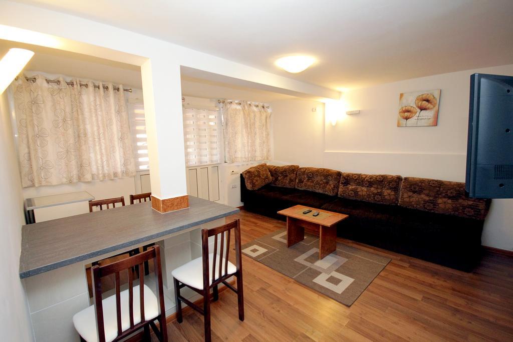 Apartments Kojic Бар Екстер'єр фото