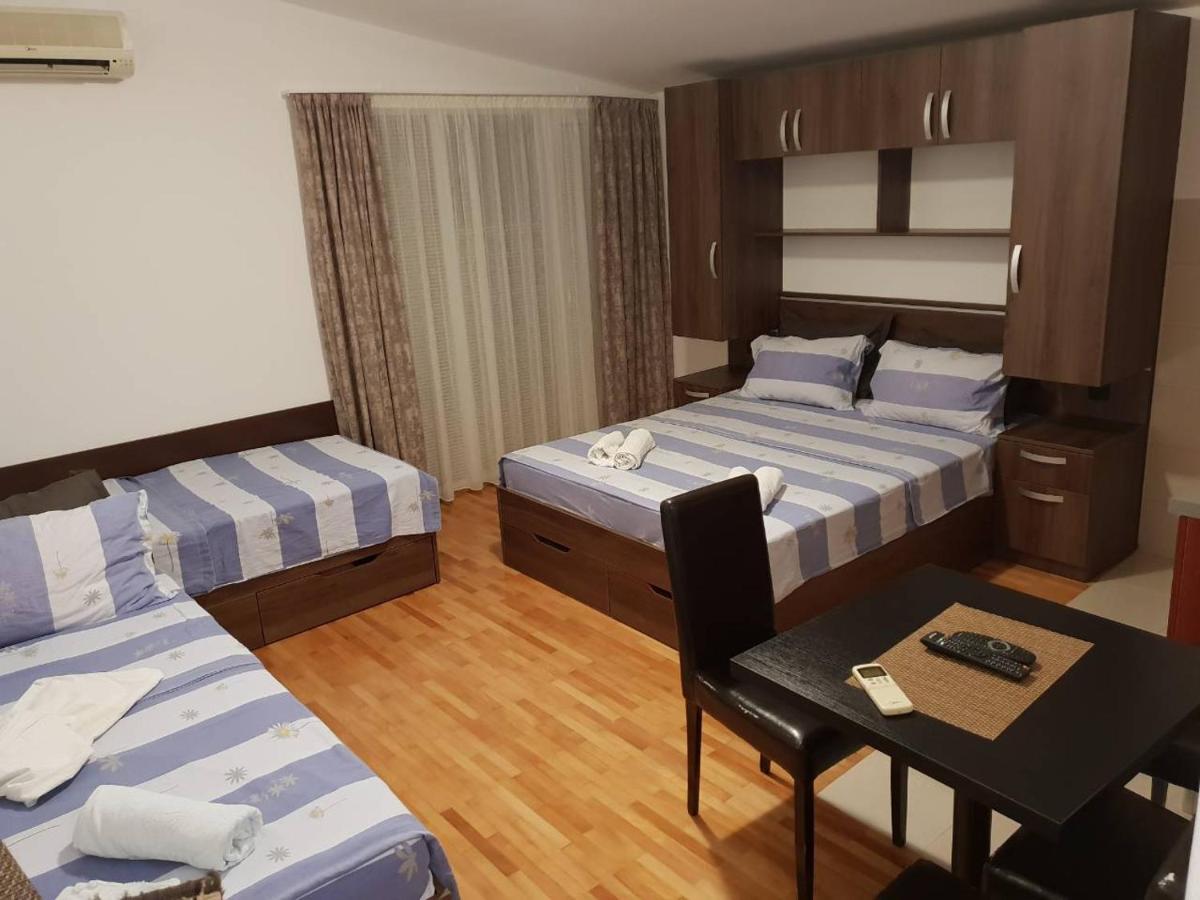 Apartments Kojic Бар Екстер'єр фото