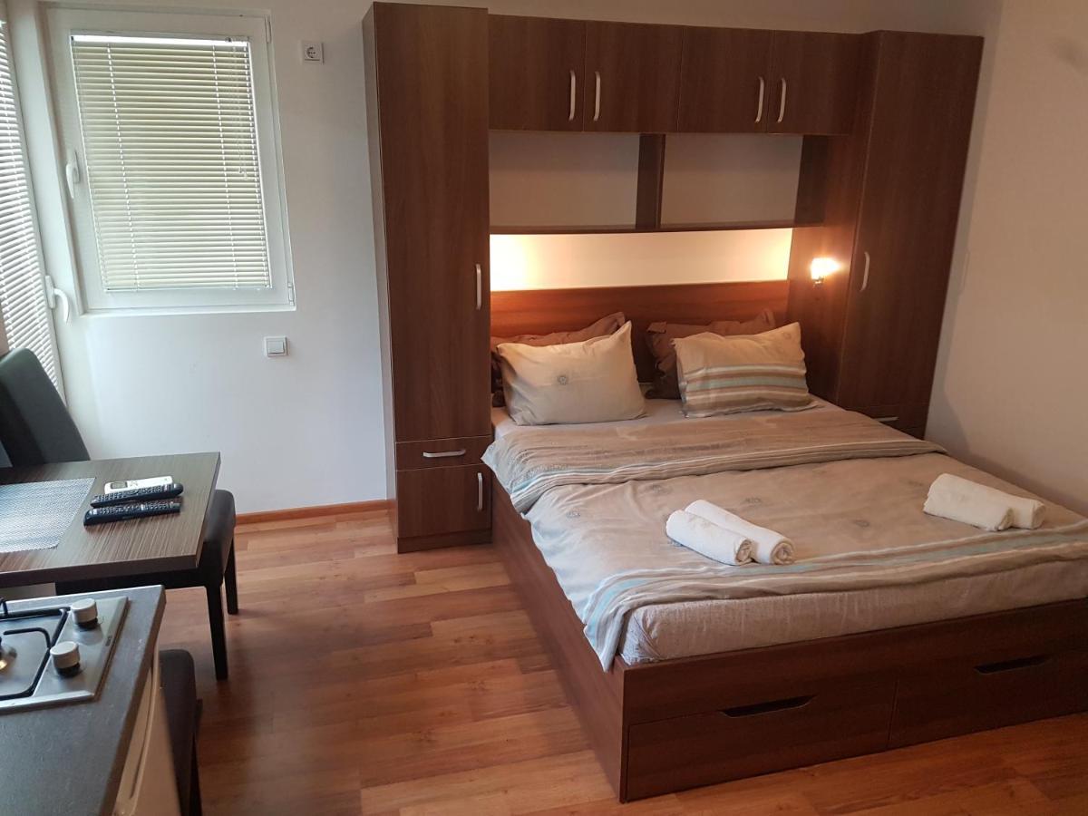 Apartments Kojic Бар Екстер'єр фото